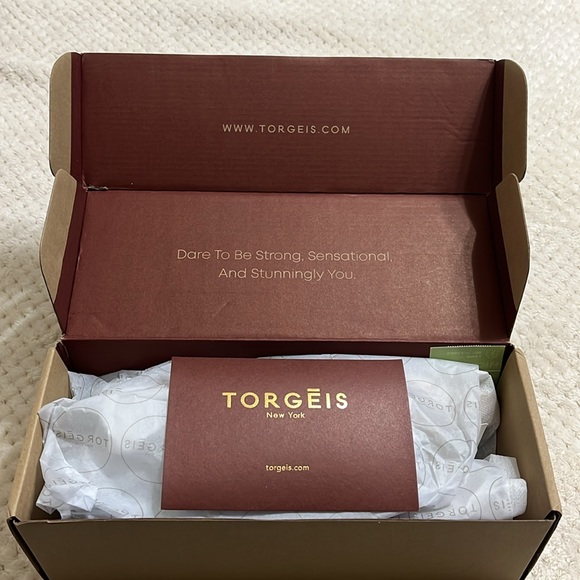 NIB Torgies Nude Flats - Picture 6 of 6